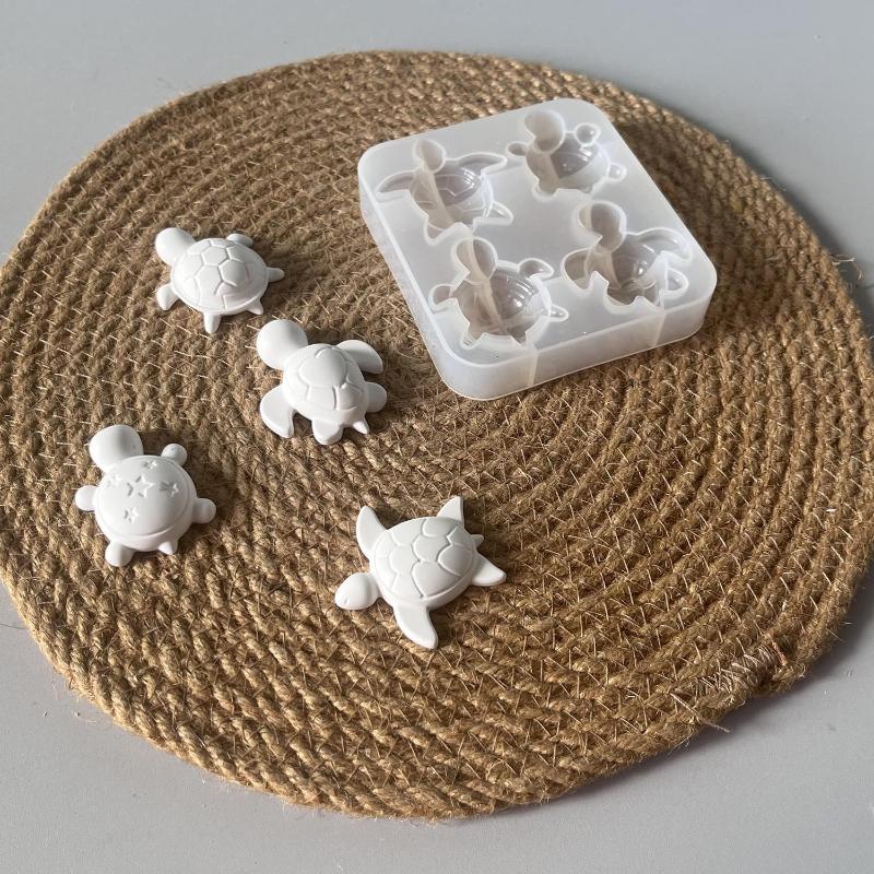 Soap Making Ins - 動物の亀の形をしたシリコン製型。多用途に使えるエポキシ樹脂製のクラフト型で、石鹸、キャンドル、アロマオイル、装飾品の製作に最適。