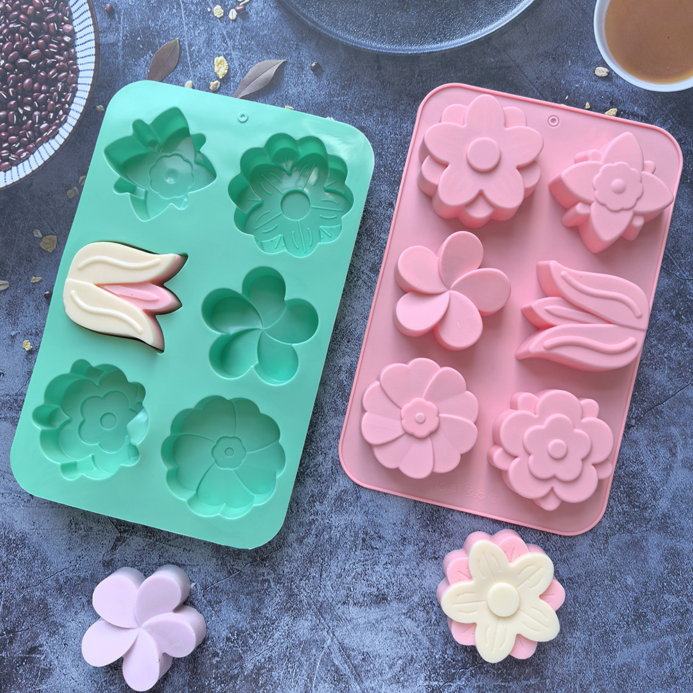 Soap Making Kit For Beginners - 様々な花の形をしたシリコンモールド、石鹸やキャンドル作り、ケーキ、チョコレート作りに適したベーキングモールド